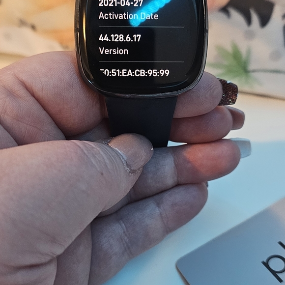 Fitbit versa - Picture 2 of 2
